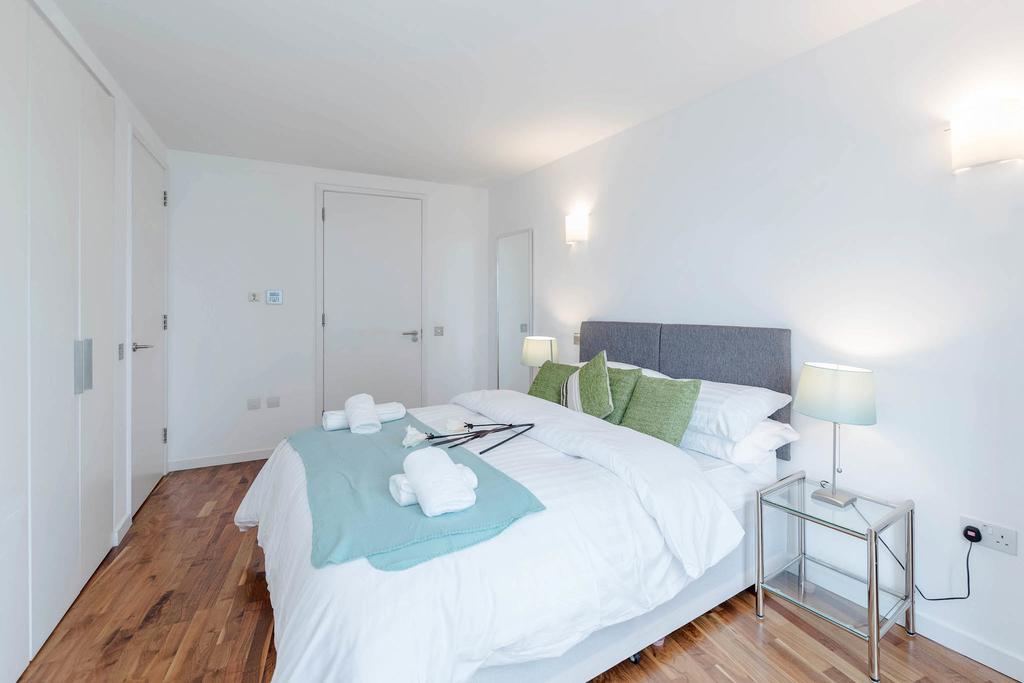 Excel Apartment For Business Travellers Лондон Экстерьер фото