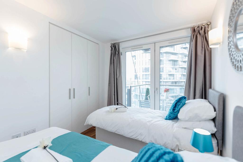 Excel Apartment For Business Travellers Лондон Экстерьер фото