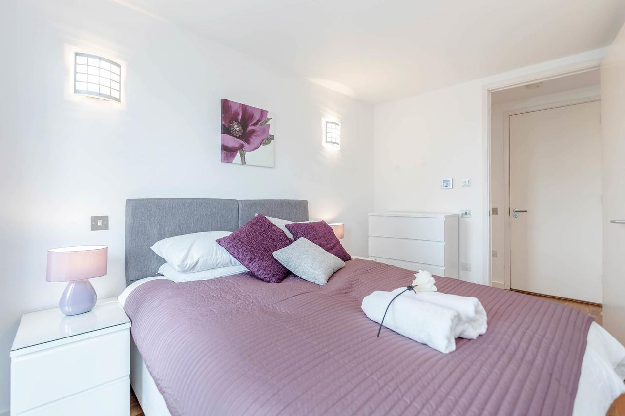 Excel Apartment For Business Travellers Лондон Экстерьер фото