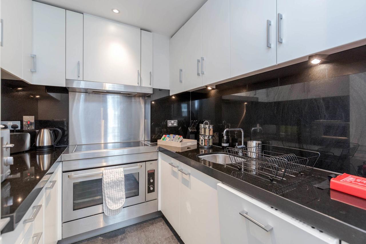 Excel Apartment For Business Travellers Лондон Экстерьер фото